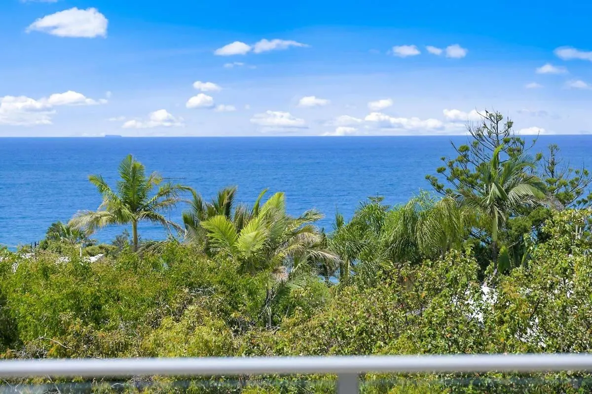 Crystal Shores Sunshine Beach 0*,